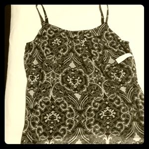 New York & Co. Top tanks size L